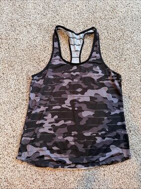 ZYIA Camo Racerback Tank - Gray & Black